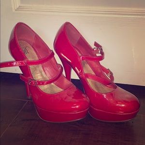 The perfect RED heel